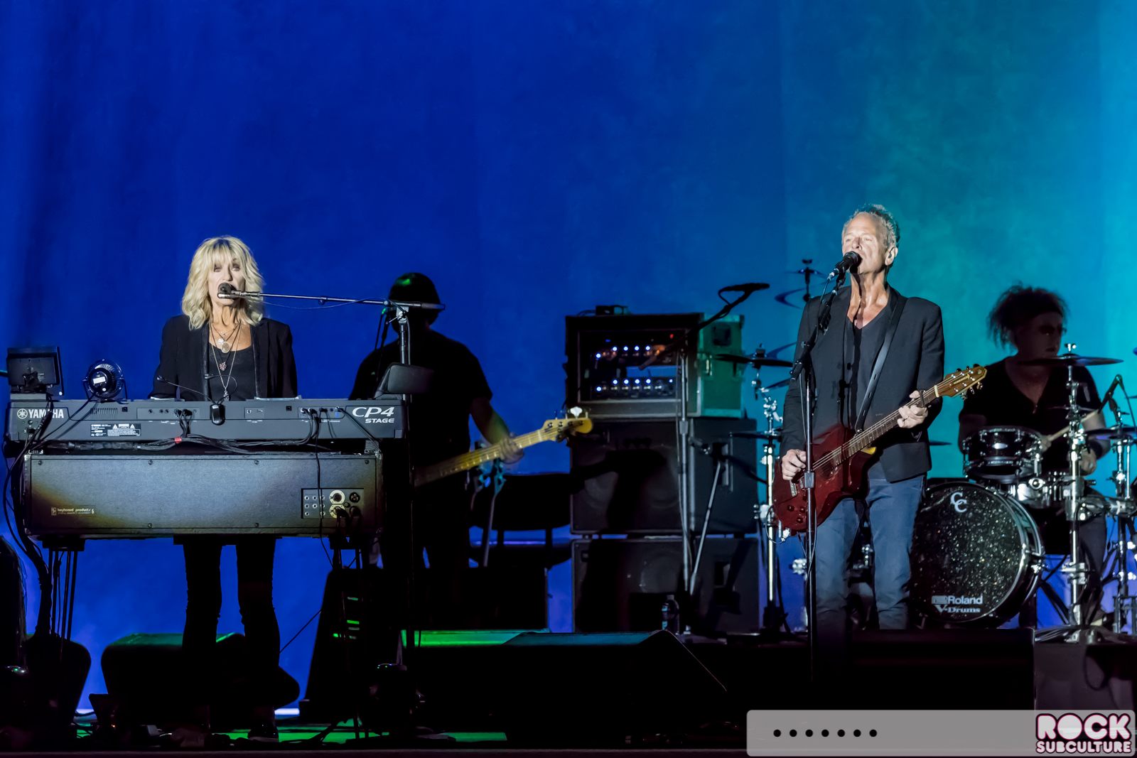 Lindsey-Buckinghamd-Christine-McVie-Concert-Tour-2017-Ironstone-559