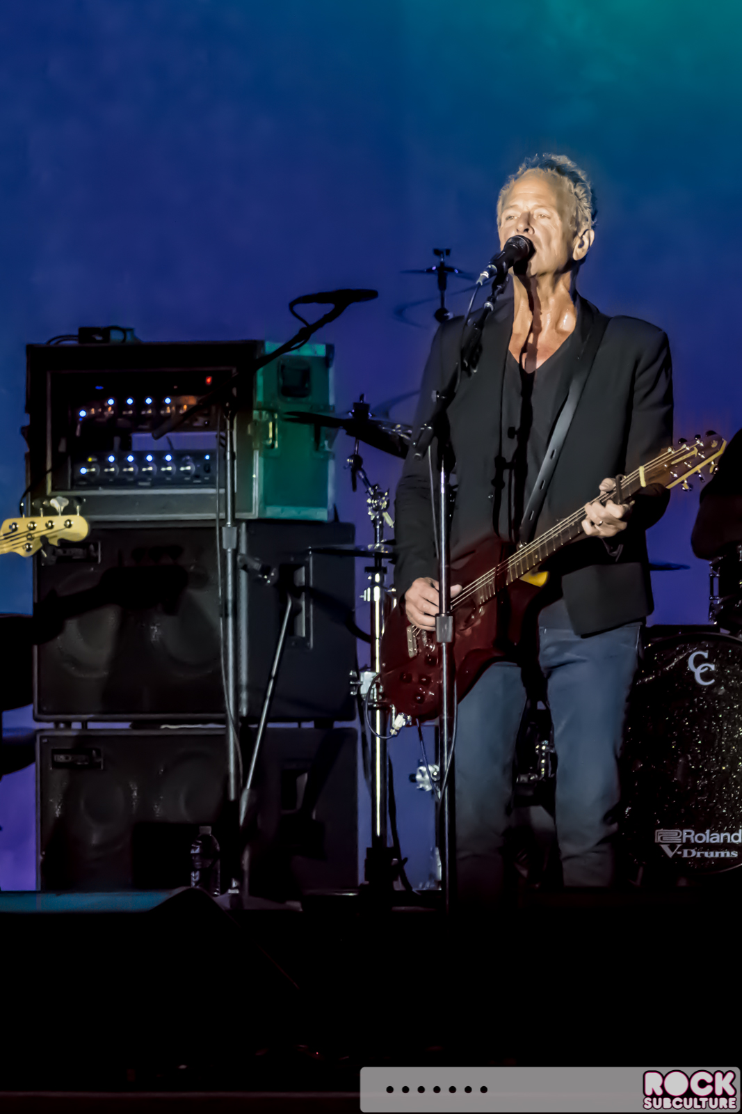 Lindsey-Buckinghamd-Christine-McVie-Concert-Tour-2017-Ironstone-560
