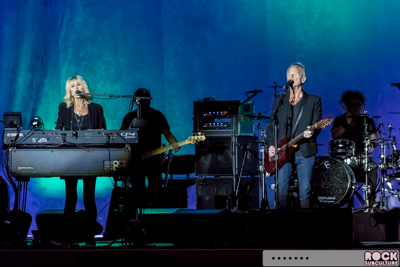 Lindsey-Buckinghamd-Christine-McVie-Concert-Tour-2017-Ironstone-561