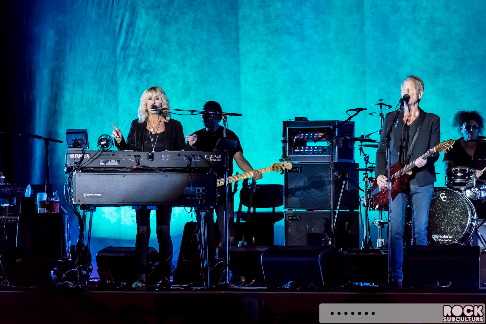 Lindsey-Buckinghamd-Christine-McVie-Concert-Tour-2017-Ironstone-574