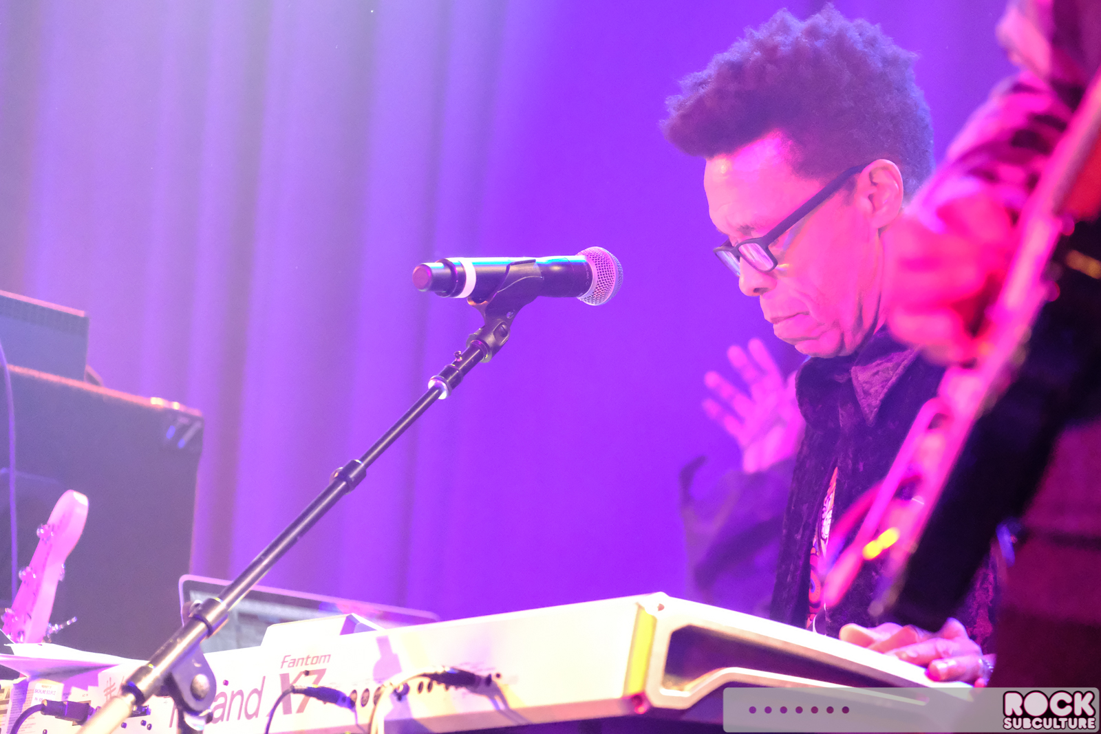 Oingo-Boingo-Dance-Party-Thunder-Valley-Concert-Photos-2017-0226