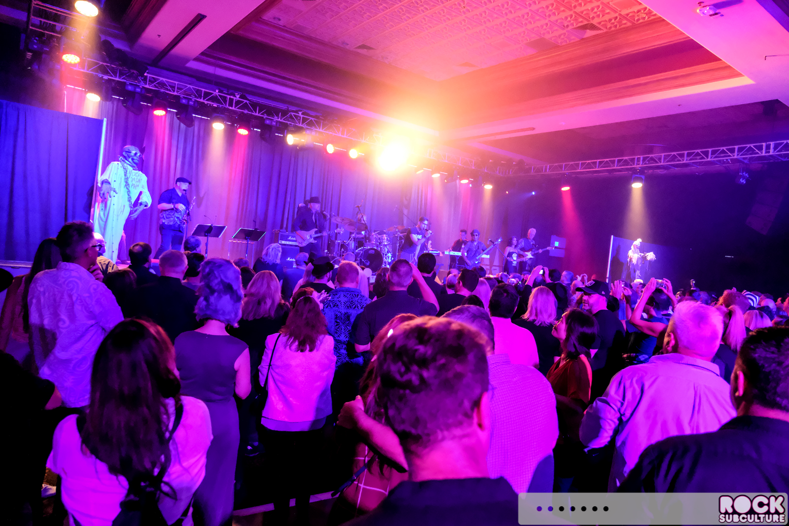 Oingo-Boingo-Dance-Party-Thunder-Valley-Concert-Photos-2017-0886