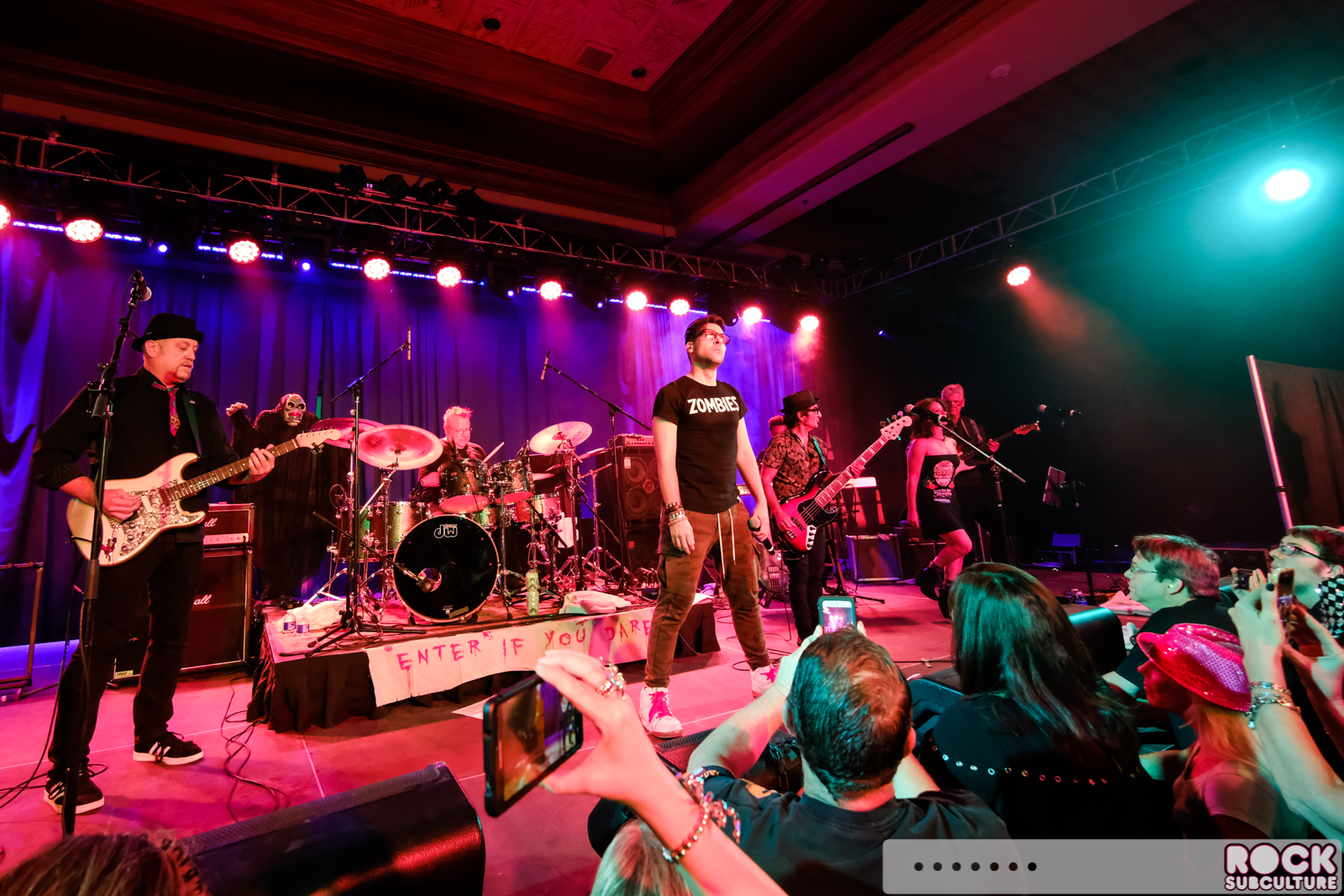 Oingo-Boingo-Dance-Party-Thunder-Valley-Concert-Photos-2017-1697