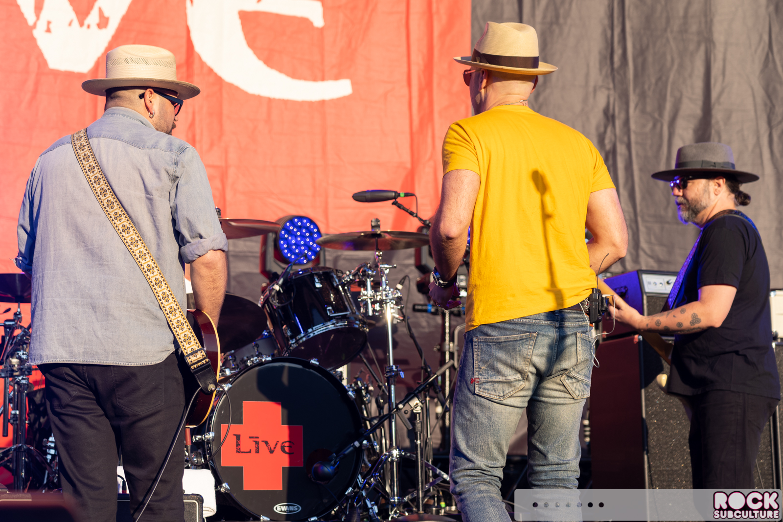 Counting-Crows-Live-2018-Tour-Concert-Ironstone-Amphitheatre-Photos-0171