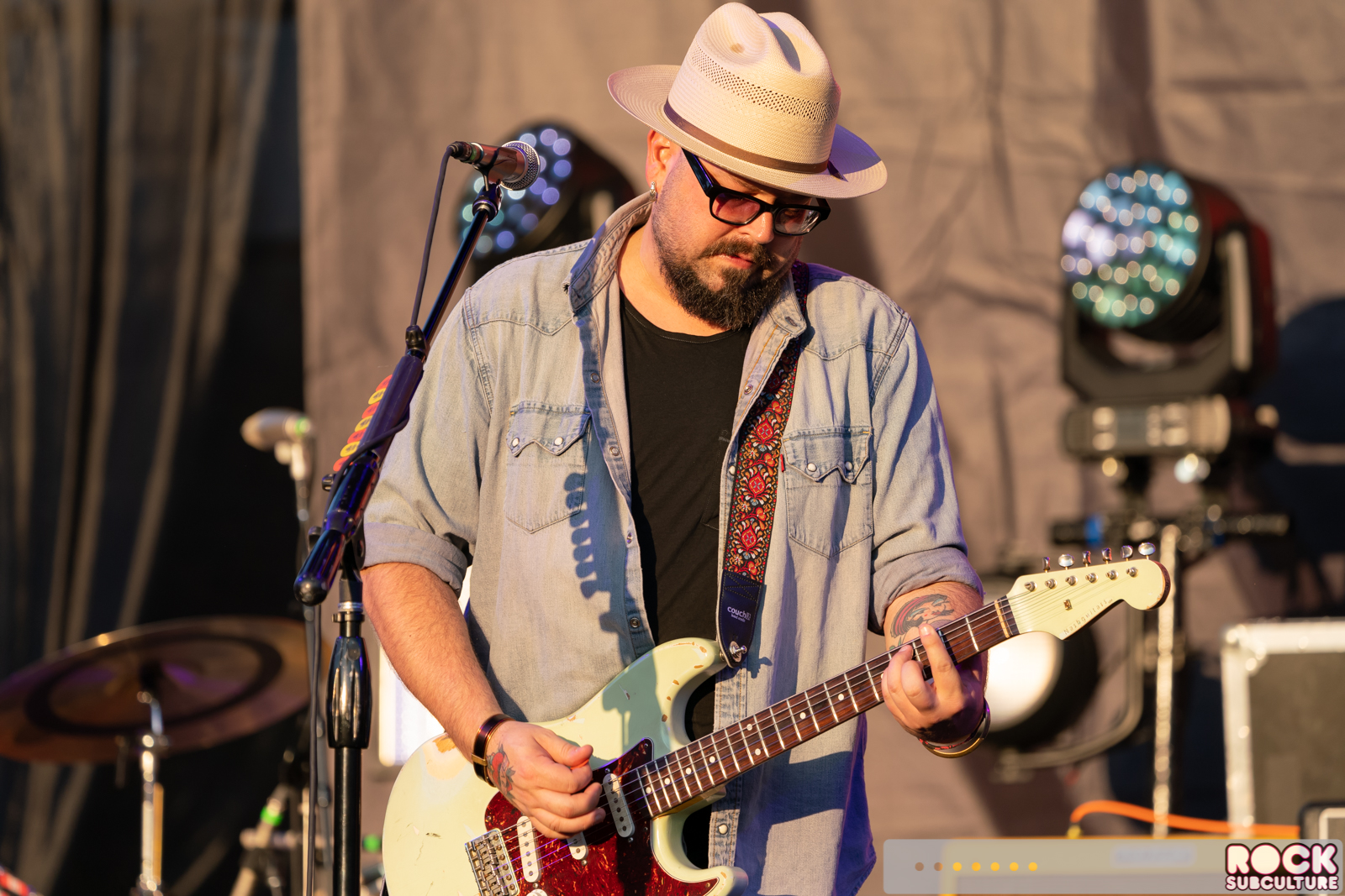Counting-Crows-Live-2018-Tour-Concert-Ironstone-Amphitheatre-Photos-0587
