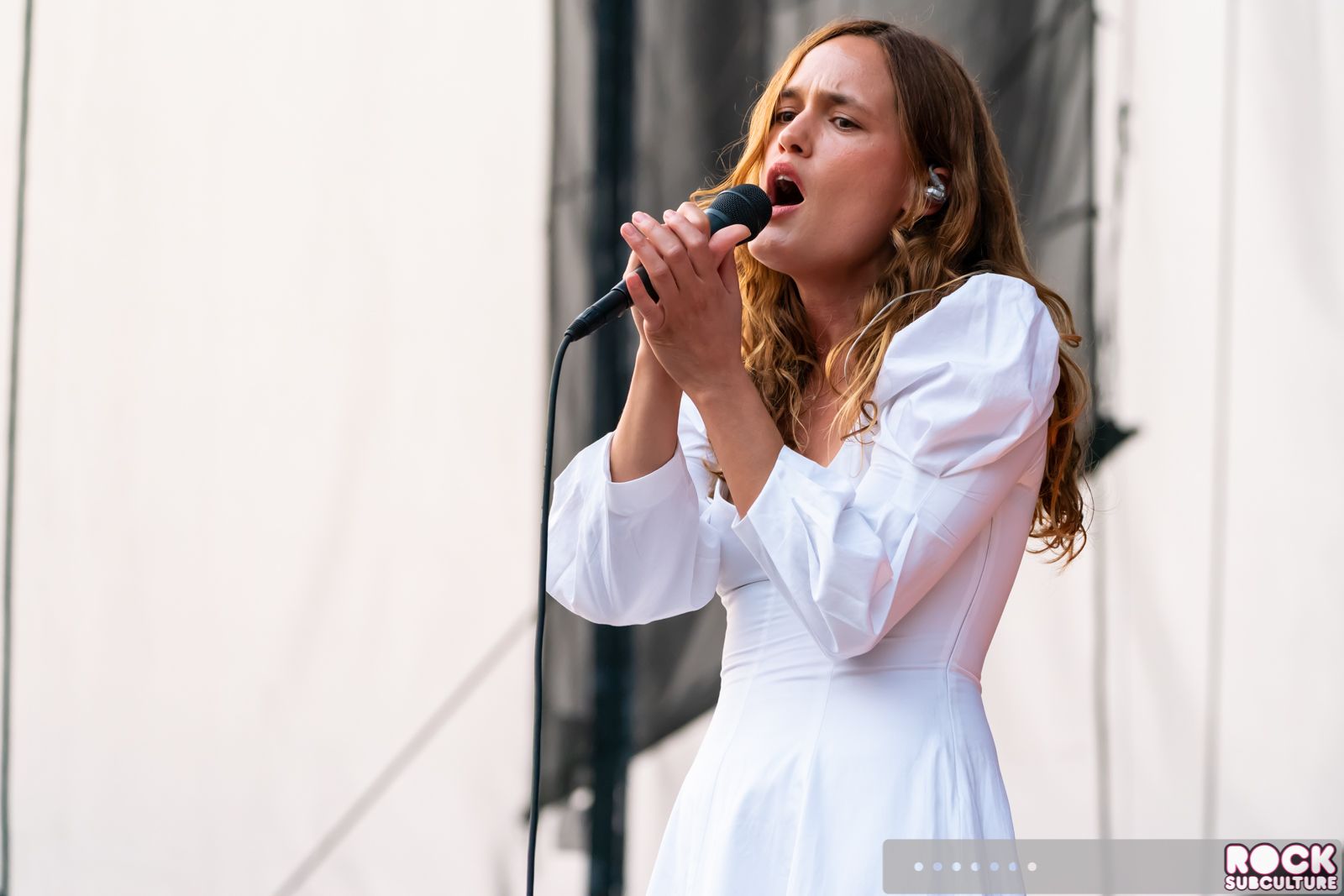 Florence-and-the-Machine-2018-Tour-Concert-Photos-Review-Lake-Tahoe-0191