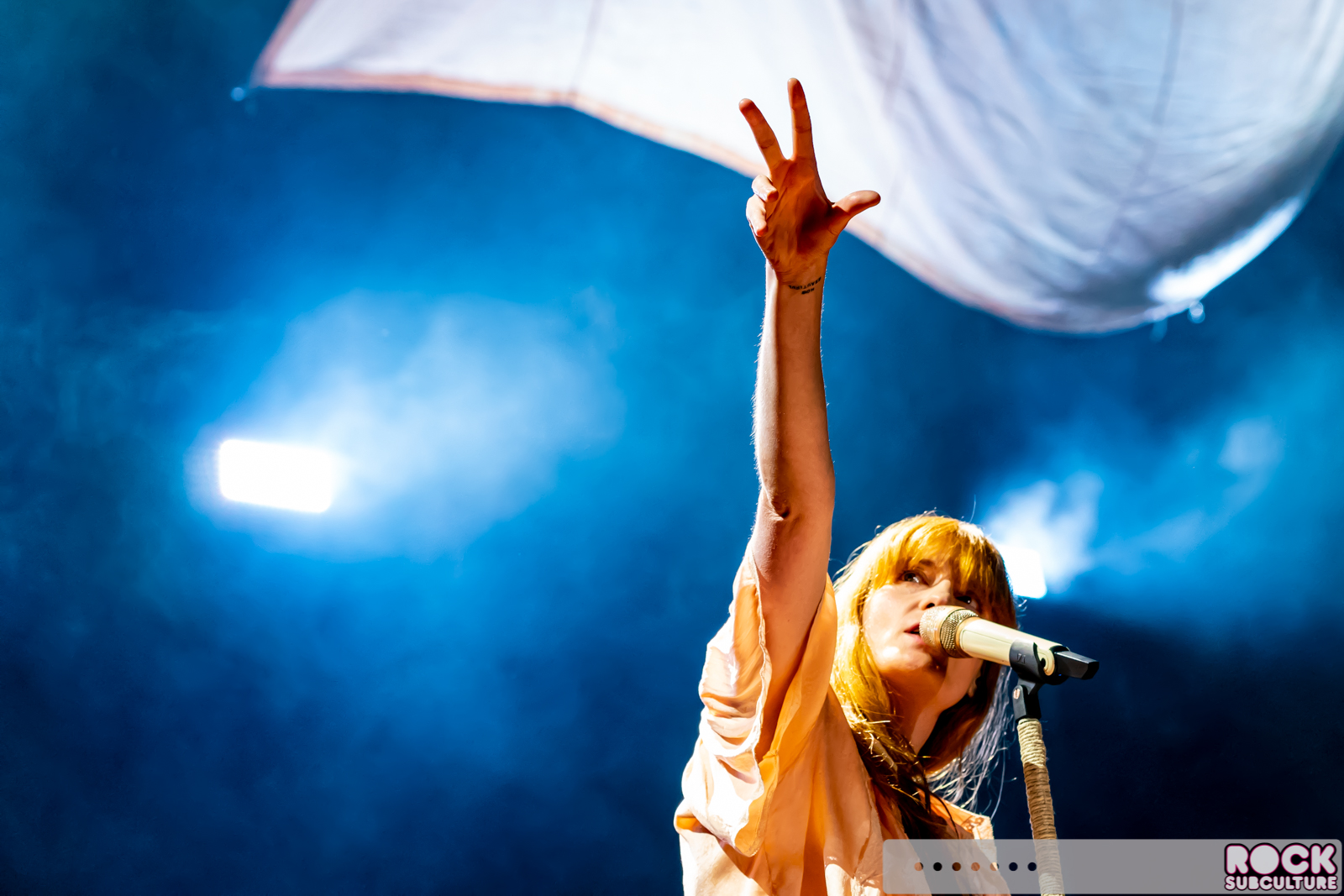 Florence-and-the-Machine-2018-Tour-Concert-Photos-Review-Lake-Tahoe-0450
