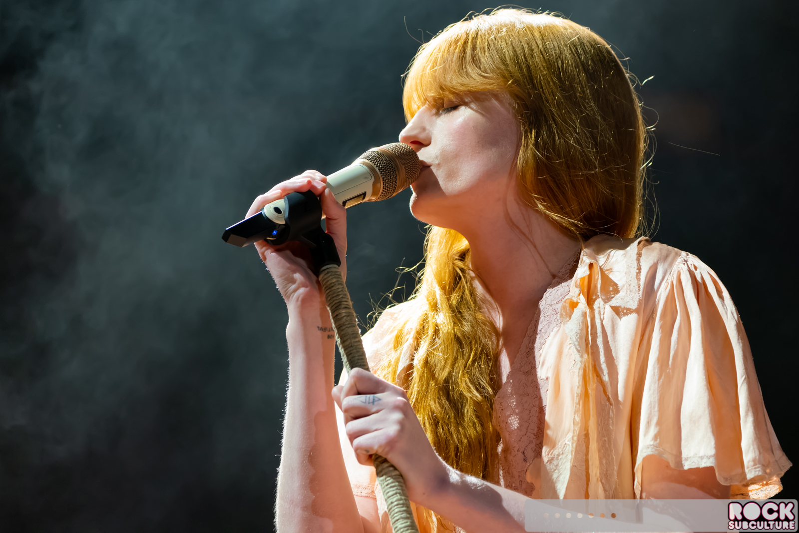 Florence-and-the-Machine-2018-Tour-Concert-Photos-Review-Lake-Tahoe-0482