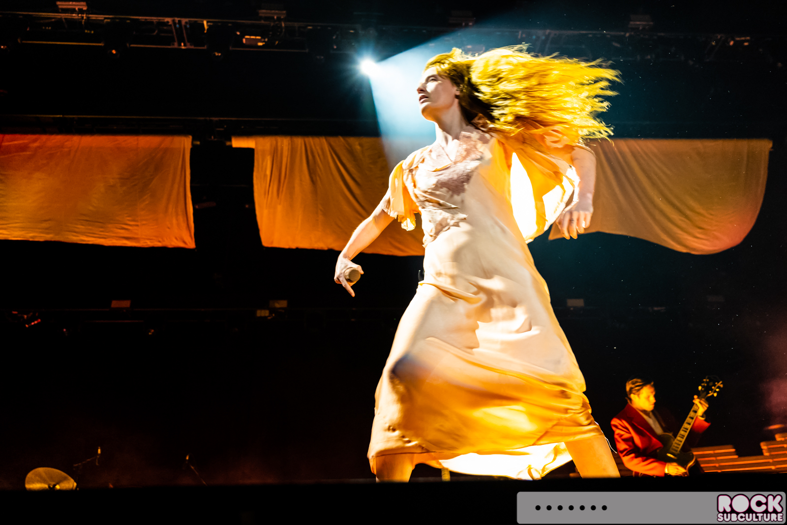 Florence-and-the-Machine-2018-Tour-Concert-Photos-Review-Lake-Tahoe-0570