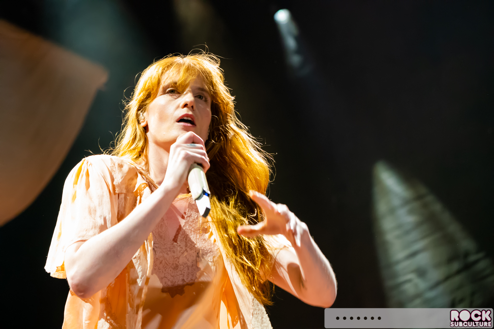 Florence-and-the-Machine-2018-Tour-Concert-Photos-Review-Lake-Tahoe-0788