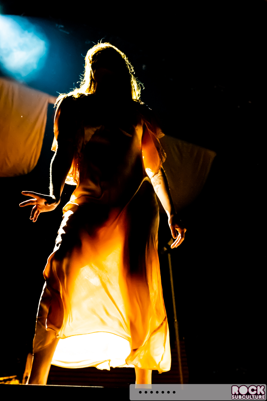 Florence-and-the-Machine-2018-Tour-Concert-Photos-Review-Lake-Tahoe-1015