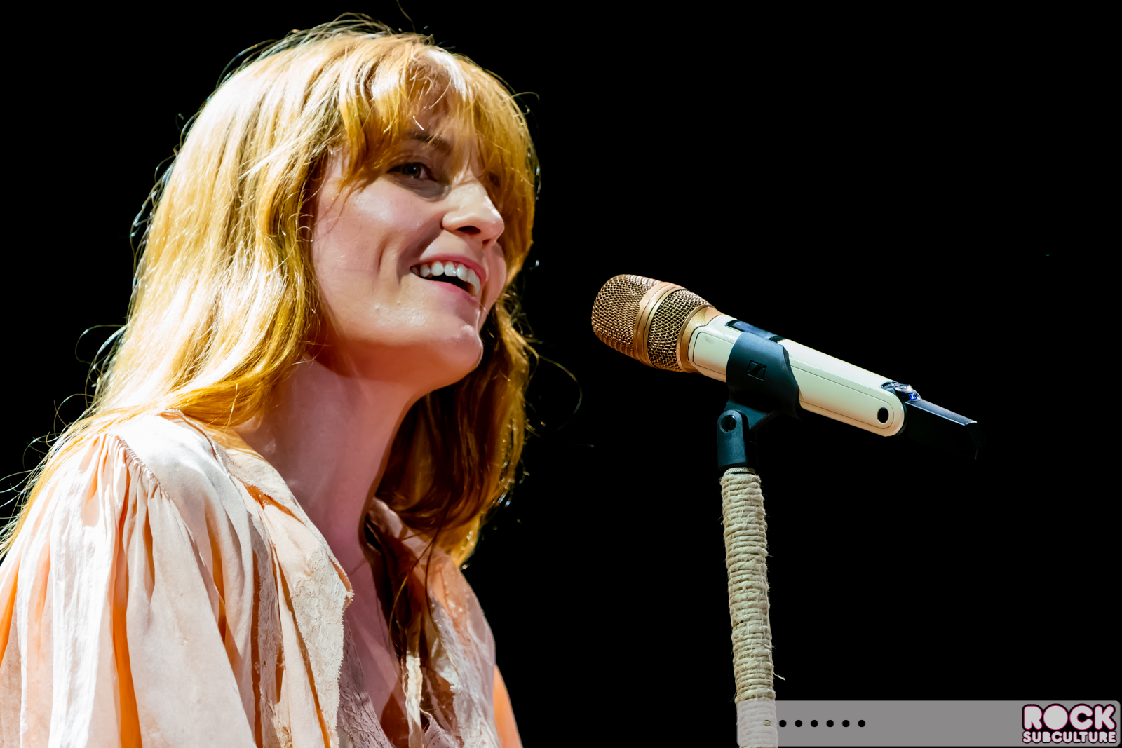 Florence-and-the-Machine-2018-Tour-Concert-Photos-Review-Lake-Tahoe-1096