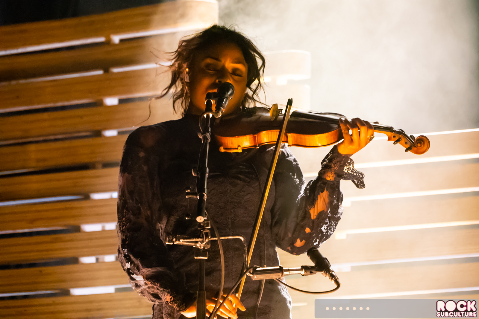 Florence-and-the-Machine-2018-Tour-Concert-Photos-Review-Lake-Tahoe-1118