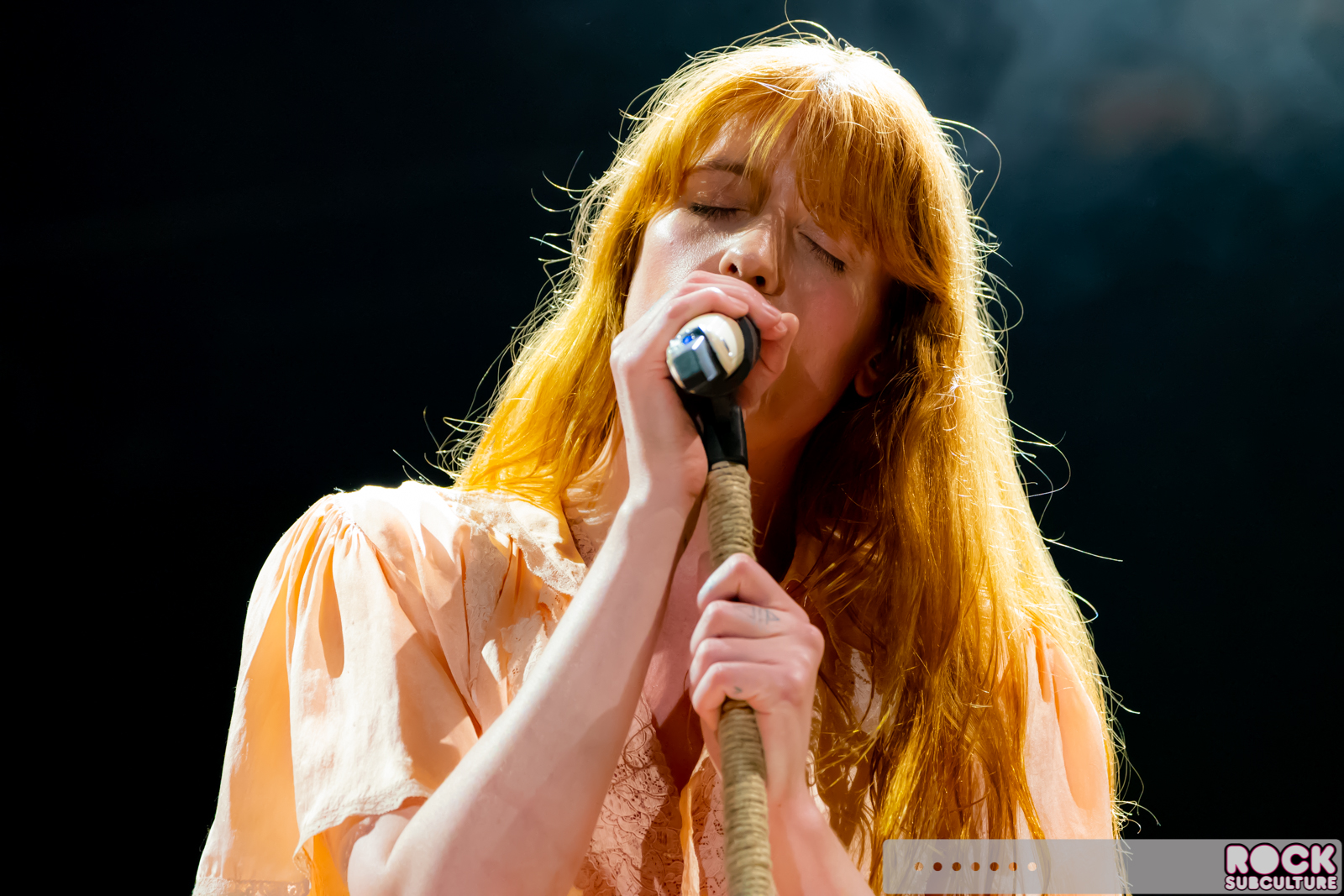 Florence-and-the-Machine-2018-Tour-Concert-Photos-Review-Lake-Tahoe-1121