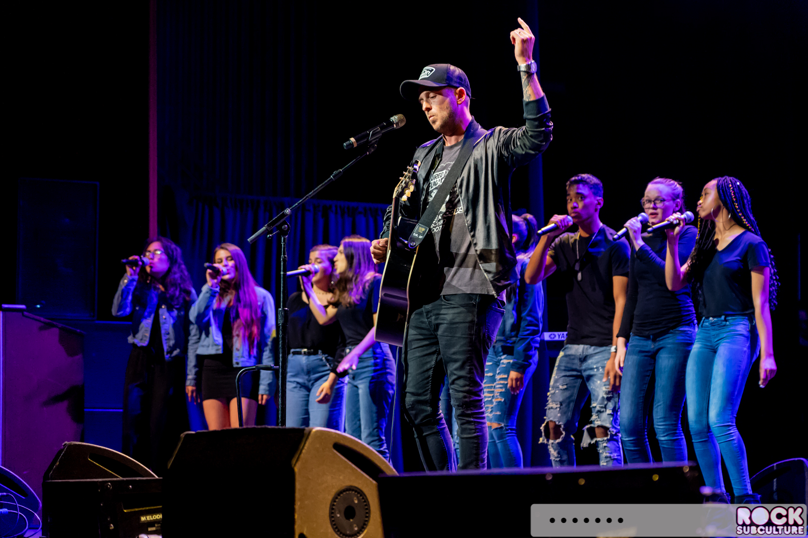 Notes-And-Words-2019-Ryan-Tedder-Oakland-1725