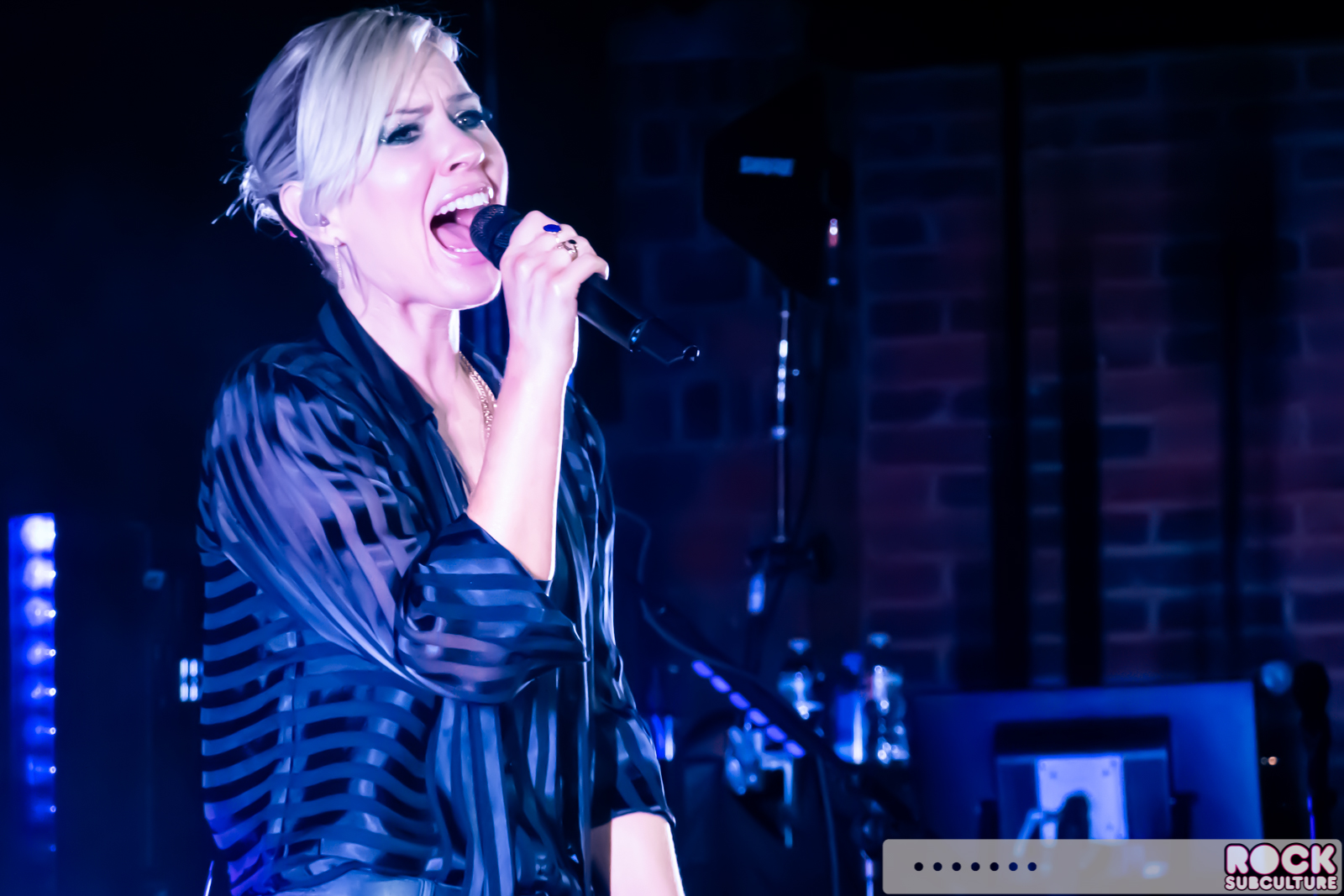 Dido-2019-Tour-Live-Concert-Photos-Seattle-Showbox-SoDo-07