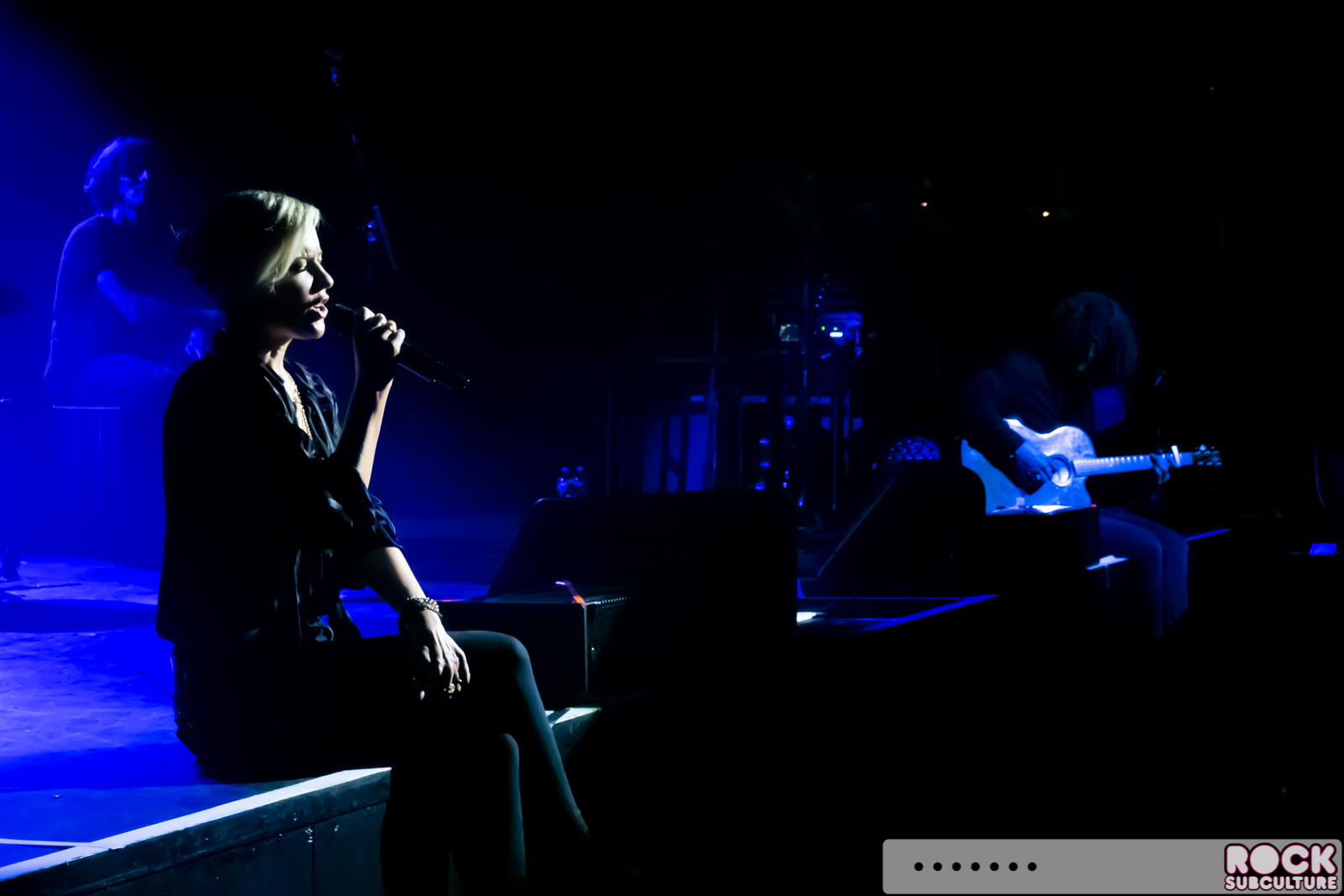 Dido-2019-Tour-Live-Concert-Photos-Seattle-Showbox-SoDo-20